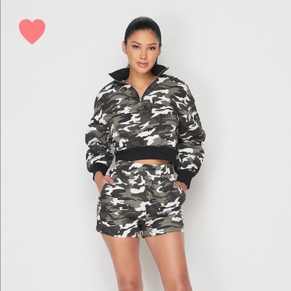 City Camo White Gray Short Set Outfit